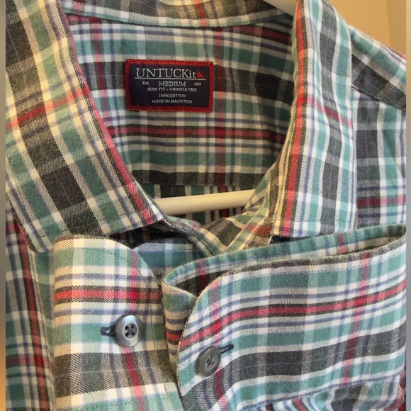 NWOT UNTUCKit Men's Green and Red Plaid Shirt - Picture 2 of 11